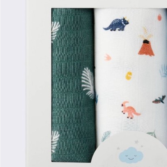 2 pack muslin saddles. NWT - Picture 2 of 2